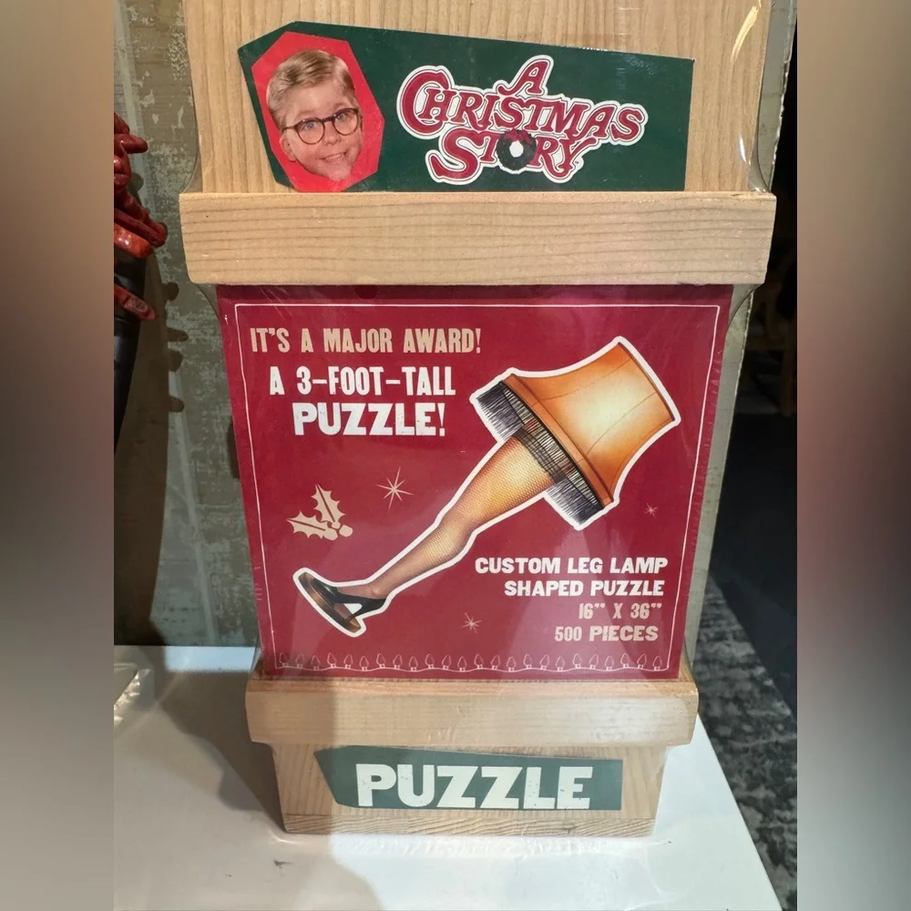 A‎ Christmas Story Leg Lamp Puzzle - NIB